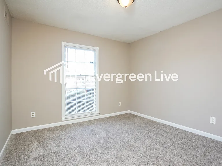 4265 Hillgate Cv — Photo 10