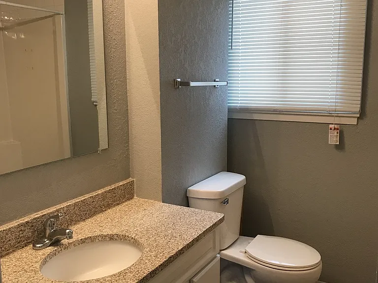 1 Oakland Ln NE — Photo 6