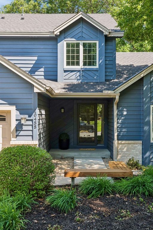 10455 170th St W, Lakeville, MN - More