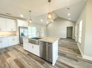 64 River Rd, Lakeland, GA 31635