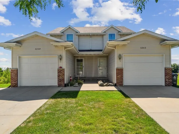 3243 Blackberry Cir SW, Cedar Rapids, IA 52404