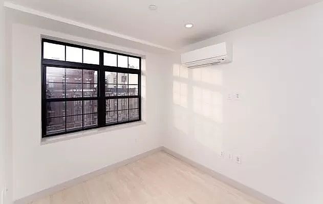 1st image of 152 2nd Ave #Penthouse 1d