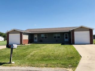 109 W Ririe Pl, Flanagan, IL 61740