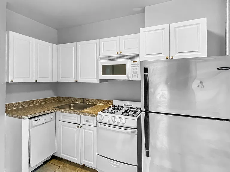 212 W 133rd St #4C — Photo 5