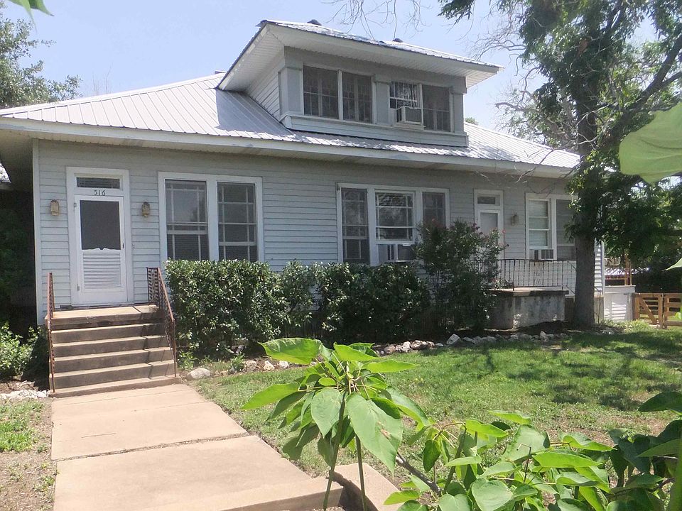 Front of House from 5th st
