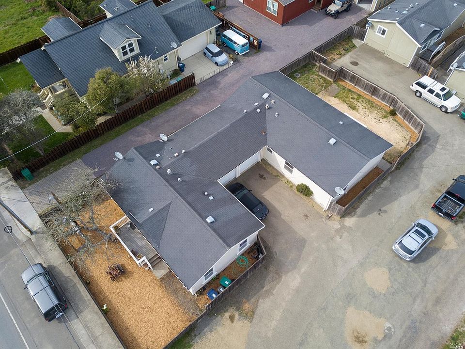 1st image of 1447 - 1449 E Oak Street
