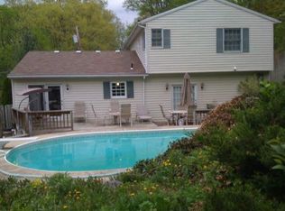 289 Windward Dr, Elyria, OH