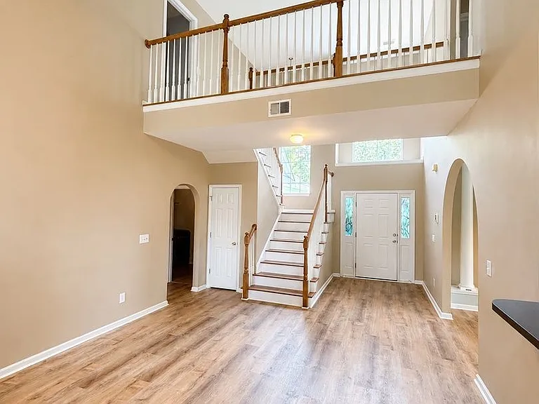1589 Thomas Barksdale Way — Photo 6