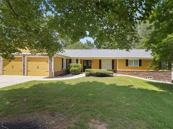 2460 Due West Cir NW, Kennesaw, GA 30152