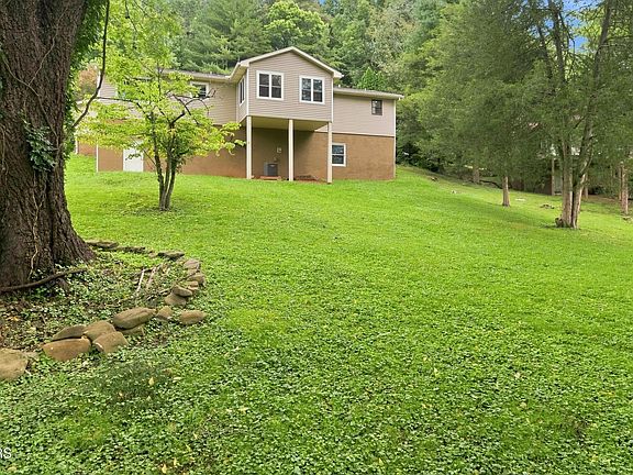 4th image of 105 Trenton Dr