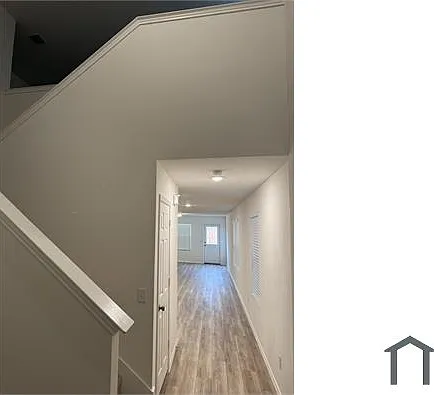 4 bed, 2257 sqft, $3,400 — Photo 3