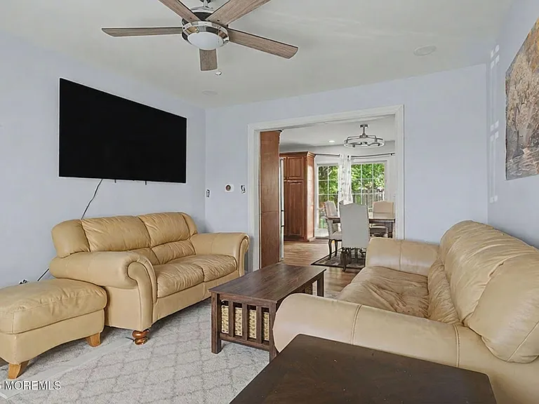 450 Beachway Ave — Photo 16