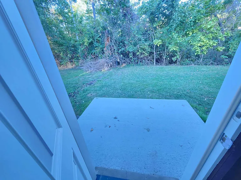 1732 Christine Dr — Photo 14