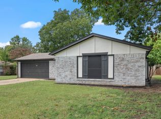 1304 Bradley Ct, Cleburne, TX 76033
