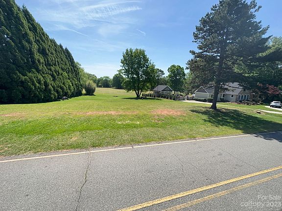 3rd image of 293 Mallard Way #171