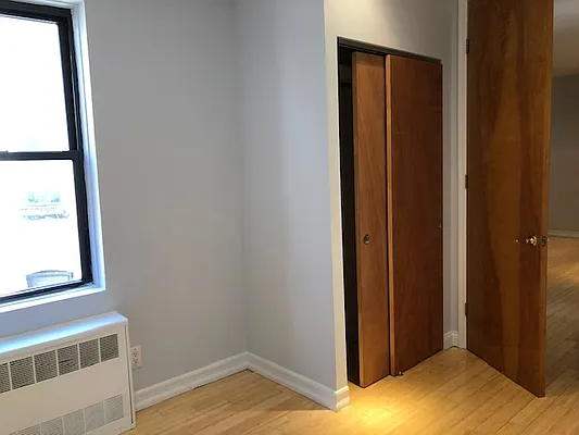 Rented by Friedman Roth Realty | media 16
