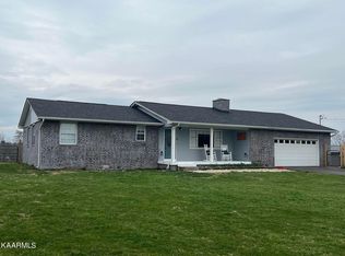 634 Lawson Rd, Crossville, TN 38571