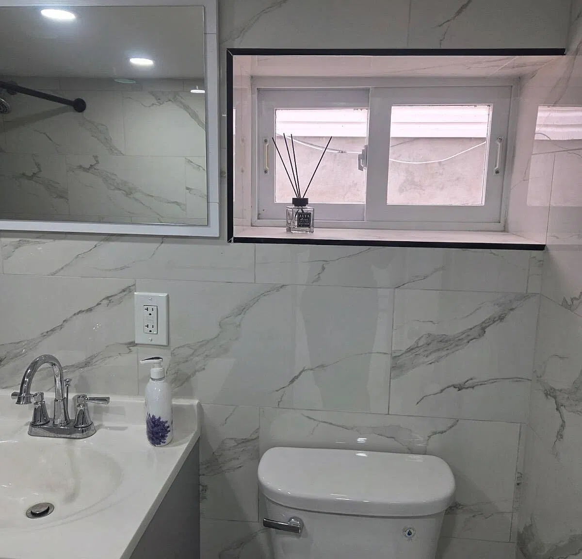 2 bed, 1.0 bath, $2,200 — Photo 3