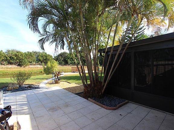 4th image of 108 Mayfair Ln