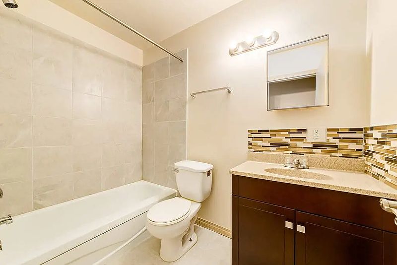 Edmonton Apartment for rent - 2 Bedrooms — photo 17