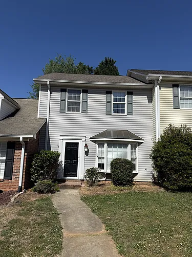 394 W Pointe Dr Photo 1