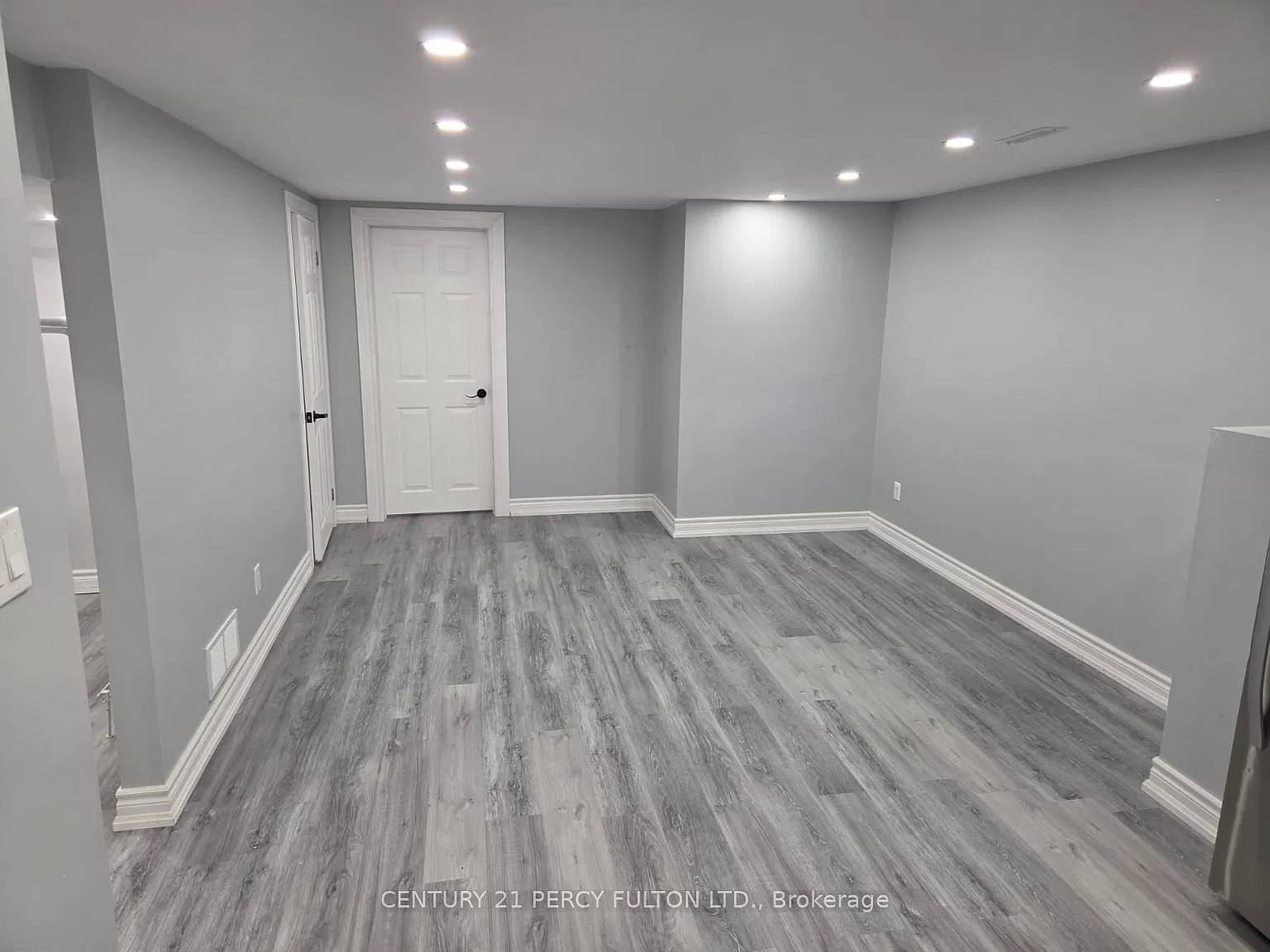 2 bed, $1,800 — Photo 2