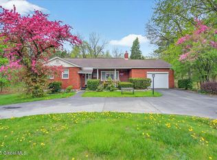 297 Speigletown Rd, Troy, NY 12182