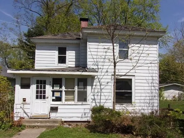 365 White Pigeon St, Constantine, MI 49042