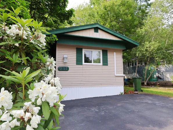 231 Seasons Dr, Bridgewater, NS B4V 3M6
