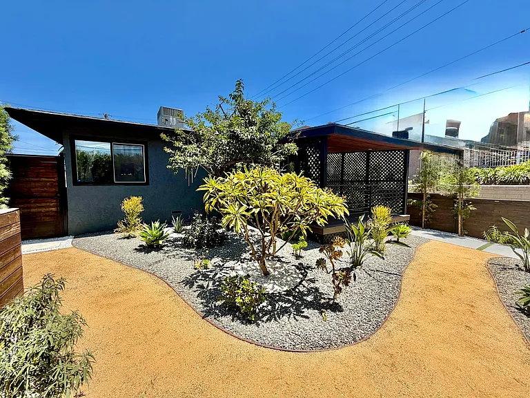 3112 S La Salle Ave — Photo 13
