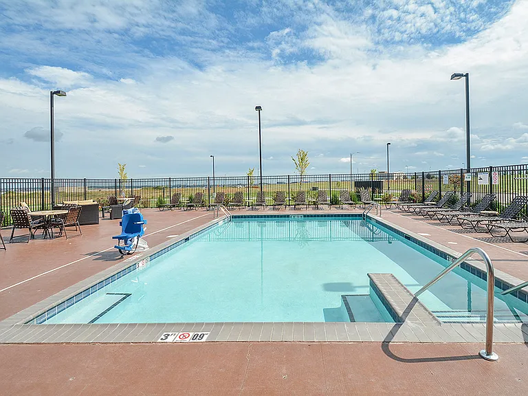 Relaxing Outdoor Pool Sundeck