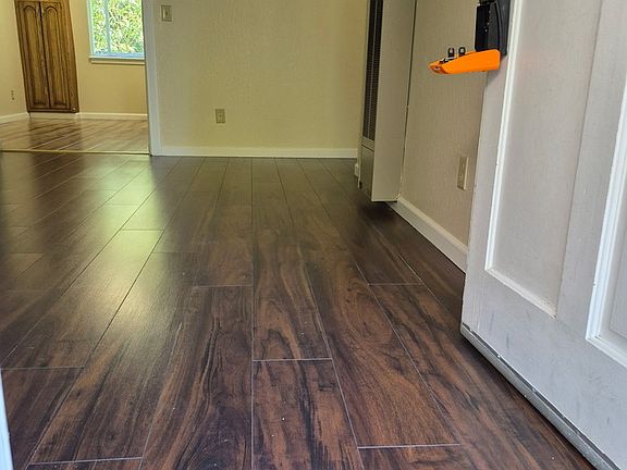 3rd image of 236 Sacramento St APT 3