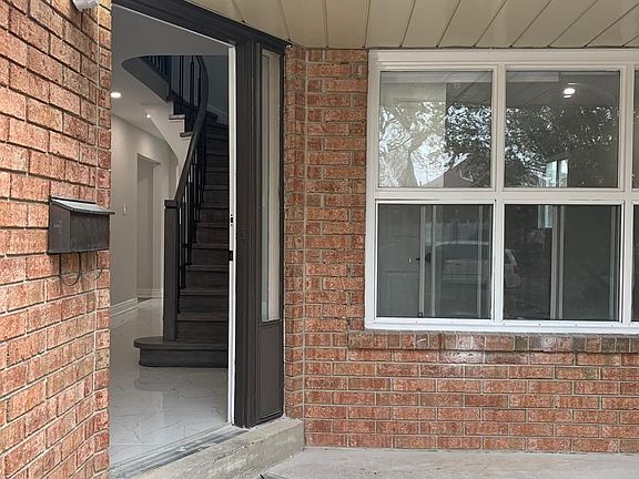 3rd image of 31 Timbermill Cres