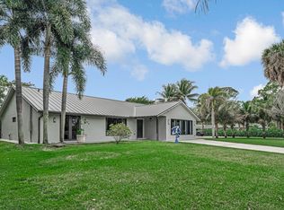 8646 Rodeo Dr, Lake Worth, FL 33467