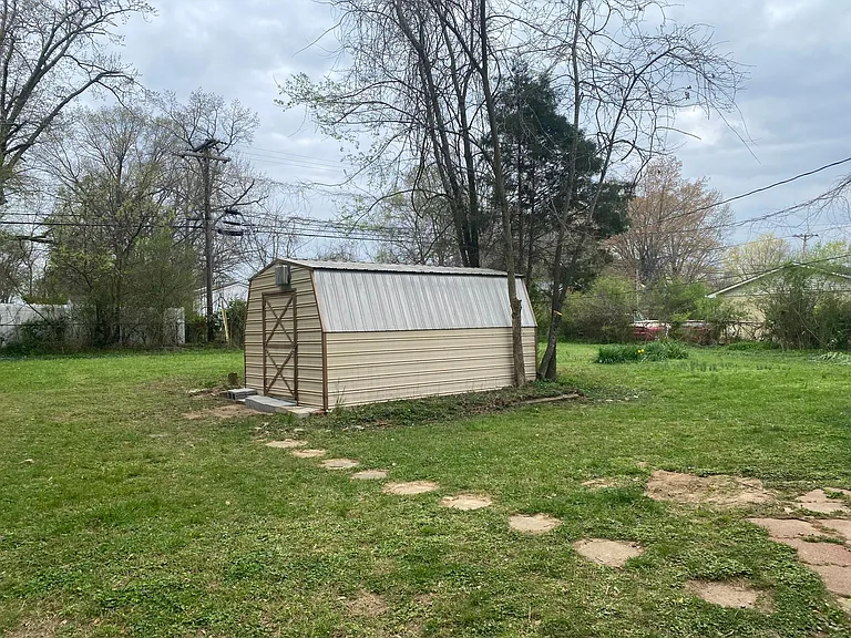 47 Hillsboro Rd — Photo 21
