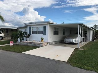 88 Del Rio Dr, Palmetto, FL 34221