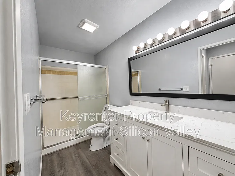 1418 Capurso Way — Photo 15