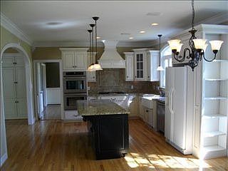 3rd image of 106 Dobbs Pl