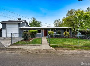 11827 SE 276th St, Kent, WA