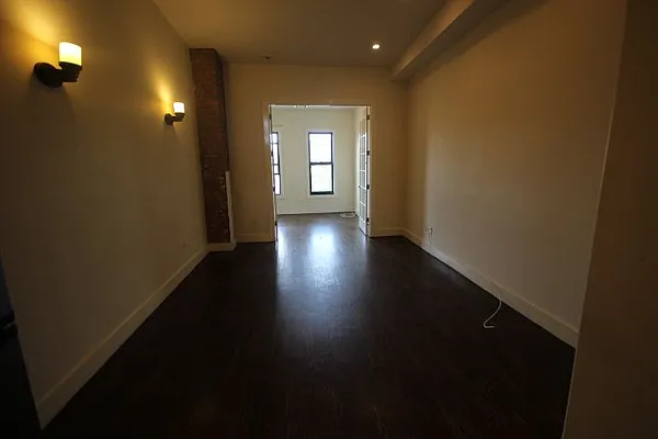 Rented by Nooklyn NYC LLC | media 25