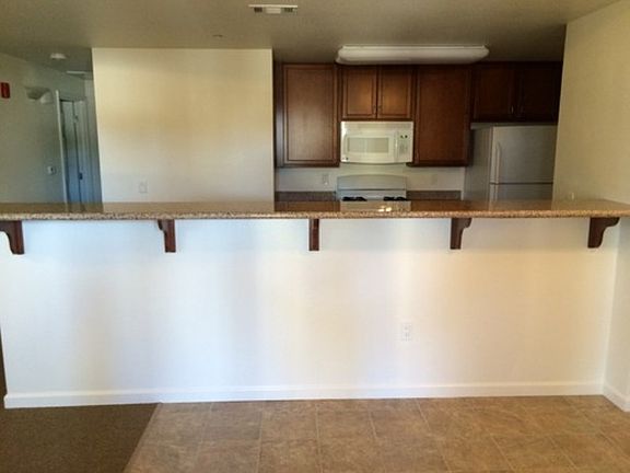 2nd image of 2062 N Fresno St APT 201