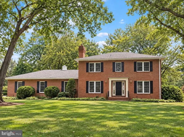 19701 Silcott Springs Rd, Purcellville, VA 20132