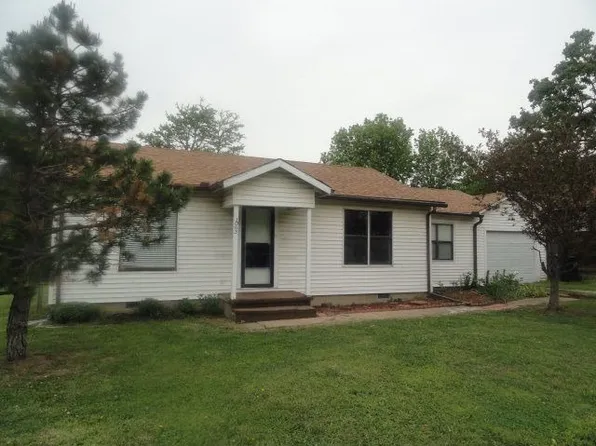 1003 S Highland St, Ada, OK 74820