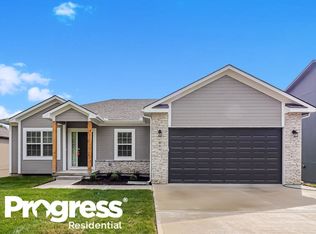 804 Pampas St, Pleasant Hill, MO 64080