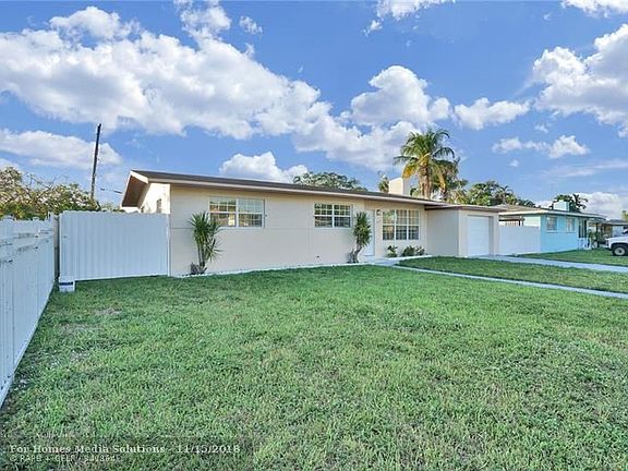 2nd image of 19110 NE Miami Ct