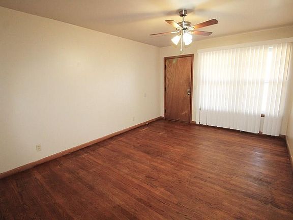 2nd image of 2421 Becker Pl