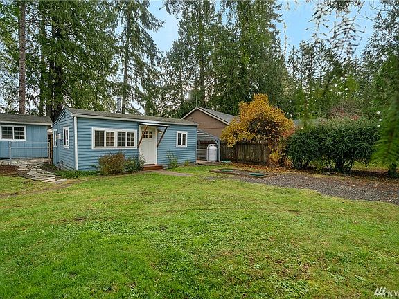 5th image of 9814 Whitecap Dr NW