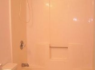 32 Cardinal Ln, Gansevoort, NY 12831