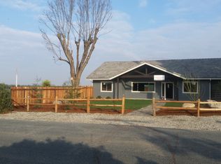 20686 6th Ave, Lindsay, CA