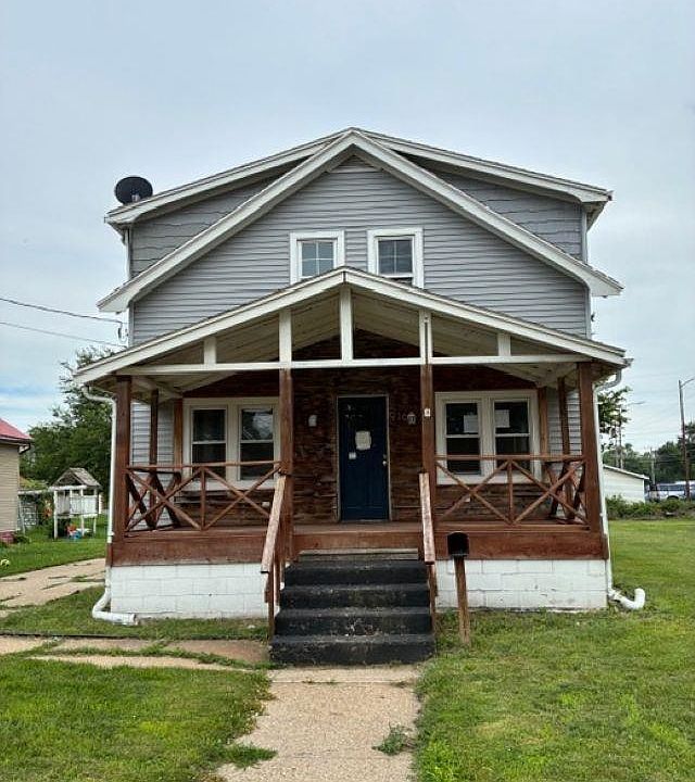 1st image of 916 Ingersoll Pl